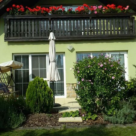 Apartment Amelie Rožnov pod Radhoštěm Екстериор снимка